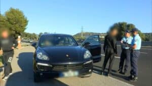 un bénéficiaire du rsa flashé à 178 km au volant de sa porsche cayenne, j'avais oublié de donner un médicament à mon chien